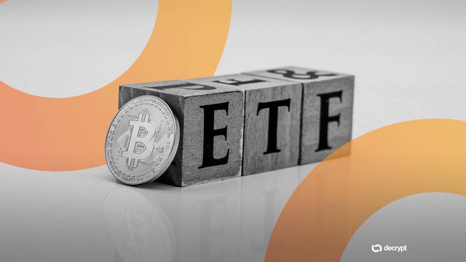 Bitcoin ETFs Shed $228M, But Longer-Term Flows Stabilize